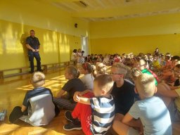 b_1024_768_0_00_images_2023_2024_WYDARZENIA_policjant_wrzesien_384248888_779814637279820_7552207051521883889_n